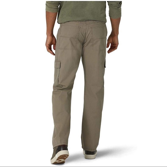 NWOT Wrangler Authentics Relaxed Fit Cargo Cotton Twill - Picture 3 of 3